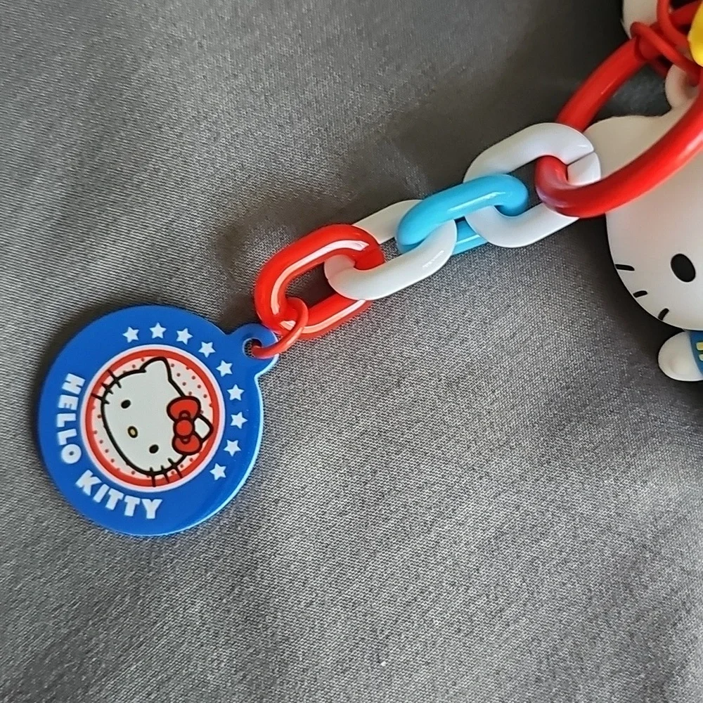 Hello Kitty Keychain - Picture 5 of 9